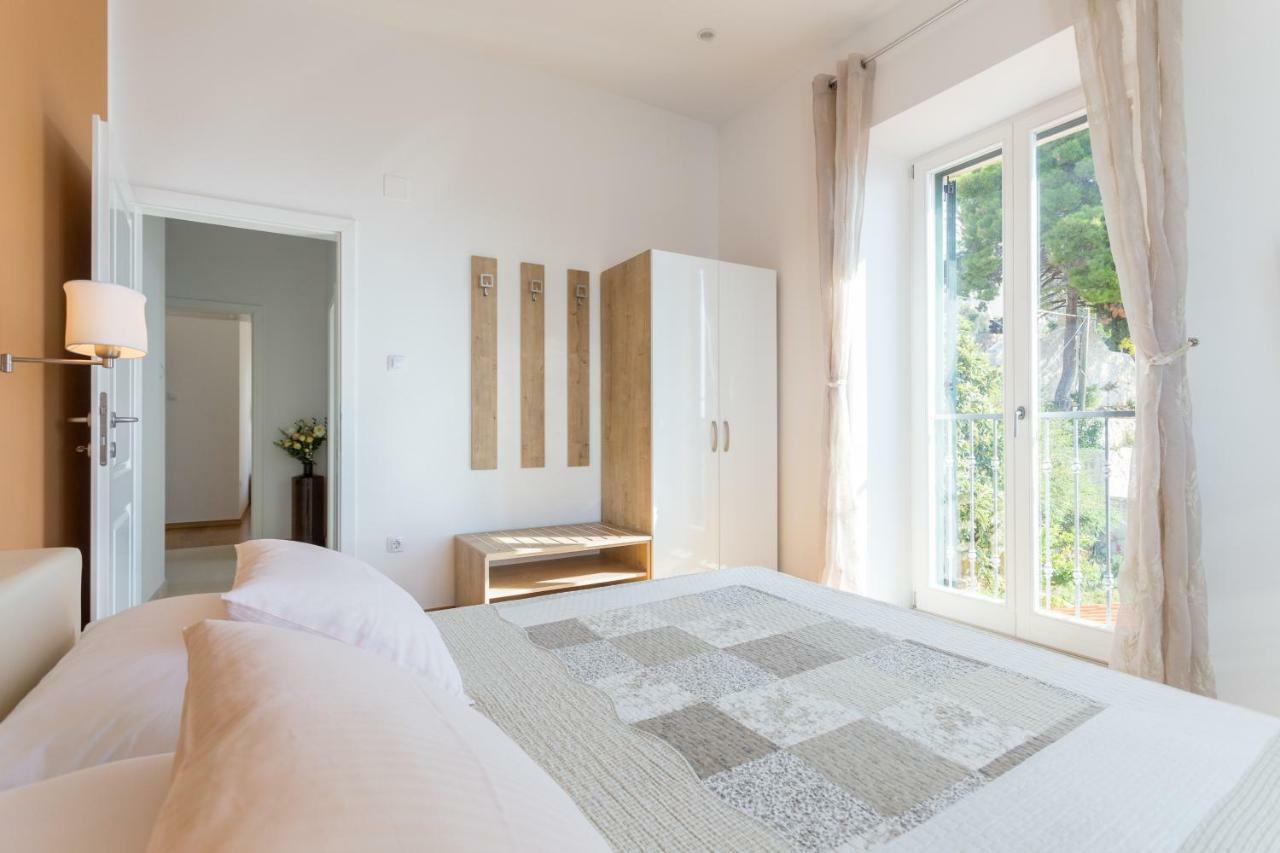 Apartments Villa Victoria Дубровник Екстериор снимка